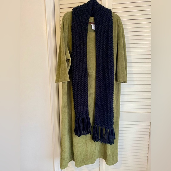 Michael Kors black scarf - Picture 3 of 3